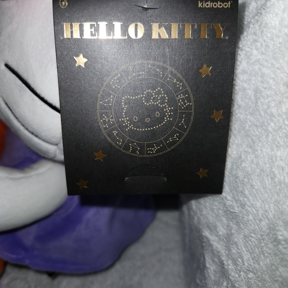 Hello kitty × Kidrobot Cancer astrology plush - Picture 3 of 3